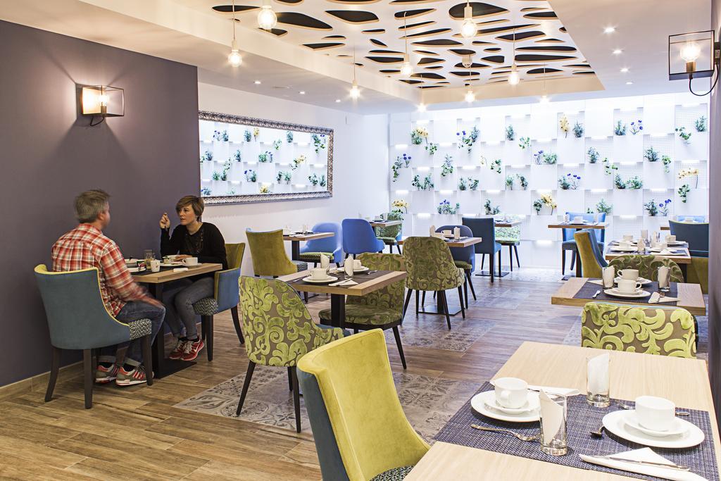 Apart-suites Hostemplo Barcellona